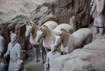 秦始皇帝陵博物院(兵马俑)一日游可加丽山园千古情驼铃传奇【多场次发团，满足您的不同时间需求，睡到自然醒】