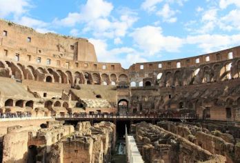 意大利罗马斗兽场+梵蒂冈一日游|含预约门票+中文导游讲解【深入探索梵蒂冈博物馆与圣彼得大教堂，欣赏令人惊叹的建筑和艺术杰作！】