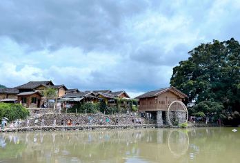南靖云水遥+怀远楼+和贵楼一日游纯玩团+导游讲解+豪华商务车【[专属服务]1单1车，一台车一整天只为您服务 ，不拼团告别拥挤，上门接送更省心，天天发团灵活选】