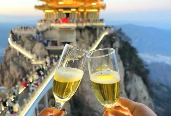 洛阳老君山景区一日游●景区授权直通车●中高考生免门票【[平台甄选]十年老社一手发团，真纯玩无购物，高速直达景区索道口，免小交通，入园后自由活动，】