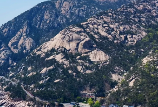 崂山风景区一日游【可选赶海/航空座椅/儿童老人免费/环海路】【醉美环海公路，打卡网红青山渔村，带您感受独特的崂山沿海一线超美景色体验。】
