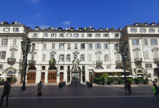 意大利都灵经典景点-包车一日游【精选老司机】【包车一日游，解锁旅行新方式！独立车辆配备经验丰富的老司机，为您量身打造专属行程。】