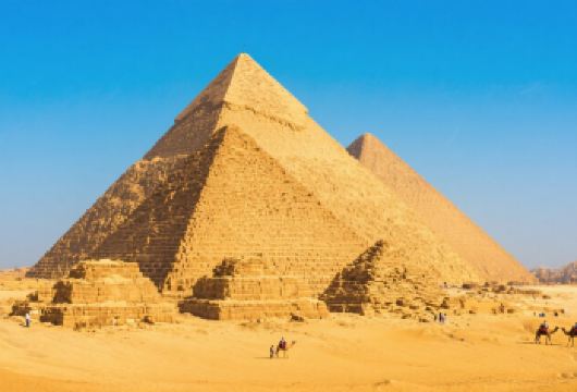 开罗一日游【吉萨金字塔+埃及国家博物馆+萨拉丁城堡】【世界七大奇迹之首，胡夫金字塔的巨石之谜与狮身人面像的凝视，见证古埃及的永恒辉煌。】