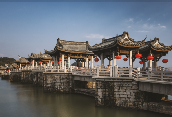 广济桥＋潮州古城＋韩文公祠＋牌坊街＋开元寺包车游【汕头出发】【[精品纯玩]真正的纯玩无购物无隐形消费，包含用车，可加订专业导游，让您的旅途更精彩！】