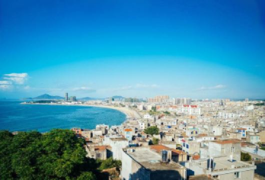 东山岛+鱼骨沙洲+苏峰山环岛公路+南门湾一日游【[纯玩无购物]上门接送，热情领队细致服务，本地旅行社，天天发团，给您宾至如归的服务。】