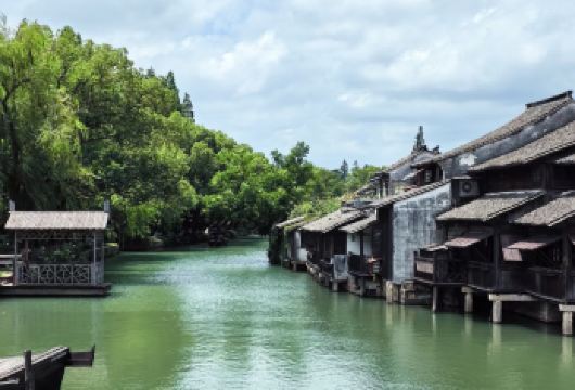 上海/苏州/无锡/杭州至乌镇一日(含车+导游+东栅门票）纯玩【此行程包含单程上海/苏州/无锡/杭州到乌镇拼小团+东栅大门票+东栅导游讲解，如返程需用车请联系客服。】