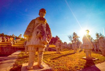 云南腾冲滇西抗战纪念馆+龙陵松山抗战遗址~了解远征军滇西抗战【[历史不可遗忘]勿忘国耻，了解血色滇西的悲壮。】