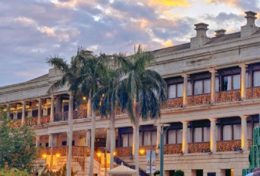 香港赤柱大街+美利楼+会展中心【8小时包车，可自定义行程】【定制路线​：无需受限于公共交通时刻表，增加小众景点停留时间】