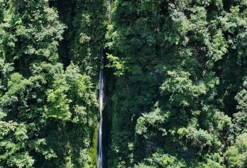 湖南湘西矮寨奇观+德夯苗寨+乾州古城包车一日游可英文服务【可提供英文及小语种导游服务-往返接送-可选导游-可代订门票】