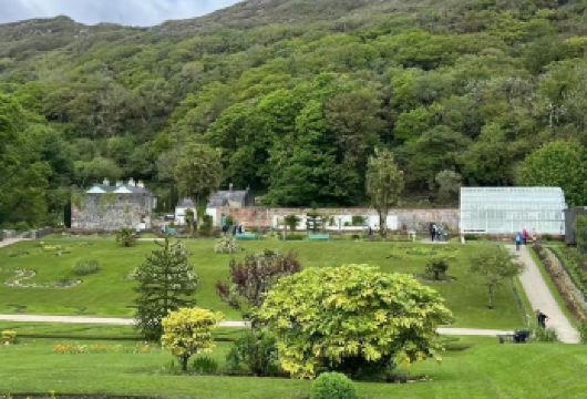 爱尔兰都柏林城堡- 圣三一学院-半便士桥【爱尔兰全境包车】【专属私密，一家一团，尽享自在旅途。】