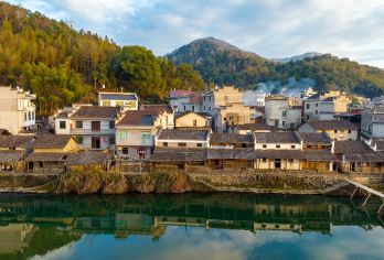 景德镇瑶里+瓷宫+寒溪村+东埠【国旅纯玩团、可选女司机】【[4大景点]瑶里古镇+东埠码头+寒溪村+瓷宫】