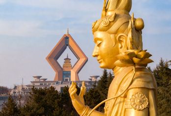 宝鸡法门文化景区+咸阳乾陵+汉武帝茂陵+懿德太子墓一日游【亮点一：贴心服务，西安市三环内我们提供上门接早服务，让您出游安心省心。】