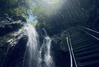 浙江湖州藏龙百瀑+安吉江南天池景区一日游可英文服务【可提供英文及小语种导游服务-往返接送-可选导游-可代订门票】