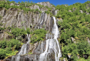 挪威卑尔根-弗洛姆小镇一日游-可定制【中文专车-悦享旅程】【中文专车出行，景点灵活调整，打卡经典，游玩自己定义，无需等待，专属贴心服务，尽享惬意旅程】