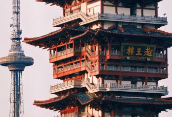 四川绵阳白水湖+中华洞天+圣水寺+越王楼包车一日游可英文服务【白水湖泛舟，中华洞天探秘，圣水寺寻禅】