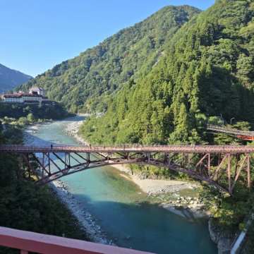 日本富山 、宇奈月温泉（黑部峡谷小火车）包车一日自由行