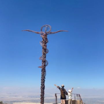 约旦安曼+尼波山+耶稣洗礼地+粉红湖+死海包车游【酒店接送】