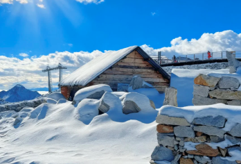 【2-8人保姆车】九寨沟+黄龙+毕棚沟+达古冰川&上门接纯玩【推荐理由： 1、达古冰川旅拍三张精修+集体航拍视频+摄影公开课+底片全送】