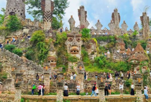 青岩古镇+花溪夜郎谷一日游【2-6人精品团+上门接送】【[服务至上 上门接送]】