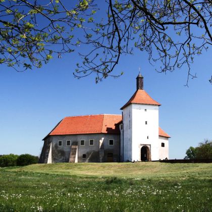 塞尔维亚+克罗地亚Durdevac包车一日