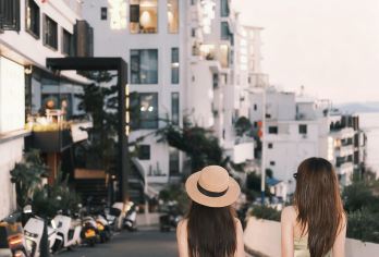 霞浦·杨家溪·花竹东壁渔村码头·旅拍·无人机航拍1日包车游【车辆正规营运车辆，导游兼摄影师全天陪同，带车旅拍，底片全送，精修18张；】