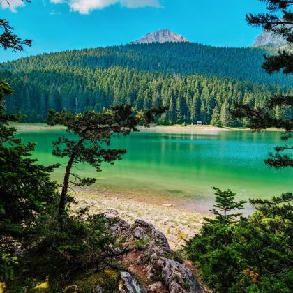 【黑山经典】杜米托尔国家公园+黑湖+拉峡谷大桥包车一日游