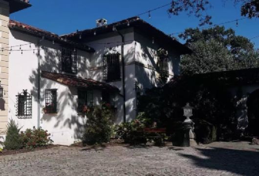 美国布鲁克林大桥+冷泉港+长岛一日游【度假圣地+中文包车】【尊享一对一高端行程定制，豪华包车专属礼遇，专业旅行顾问24小时恭候垂询。】