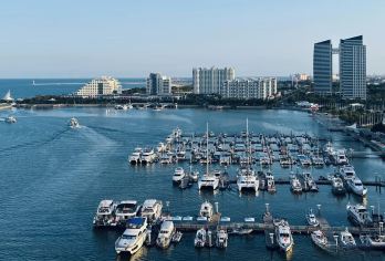 山东日照世帆赛基地+星岛 桃花岛+灯塔风景区一日游可英文服务【可提供英文及小语种导游服务-往返接送-可选导游-可代订门票】