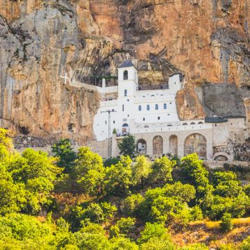 黑山一日游：采蒂涅+复活主教座+皮瓦修道院+奥斯特罗格