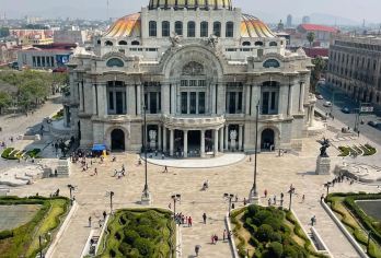 墨西哥墨西哥城市区网红景点打卡宪法广场等-包车一日游【精选热门景点，高效游玩不走回头路，深度了解文化内涵，贴心服务保障，轻松享受旅程，性价比超高的旅行。】