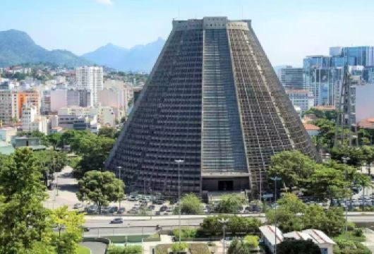 里约热内卢：奇久卡国家公园+基督像+主教座堂+里约热内卢皇宫【奇久卡森野瞰城，基督像拥山海，天梯教堂遇圣境，皇宫藏葡式殖民风情，尽揽自然与人文精华】