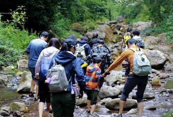 西双版纳基诺山雨林徒步一日游赠傣迪+射箭竹筏秋千树降雨林大餐【向导服务细致，讲解植物昆虫知识，帮助拍照，照顾孩子安全。】