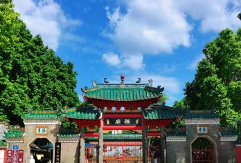 佛山祖庙+广州沙湾古镇一日游，广佛非遗匠心：触摸双城千年文脉【岭南文化全景体验：一日内游览佛山祖庙的古建筑、岭南新天地的文创活化和沙湾古镇的广府风情，深度感受岭】