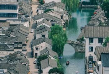 绍兴鲁迅故里景区+沈园+百草园+东湖+兰亭一日游【上门接】【不玩套路，只做真纯玩，24H在线旅行管家，第一时间帮您解决困扰，可定制私家小团，专享贴心司导服务。】