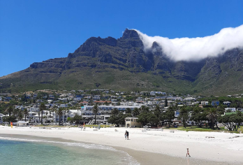 开普敦城市精华线：百年酒庄+世界遗产花园+十二门山观景  【专车上门接送 行程可调整 VIP包车游（开普敦市区往返 中/英文本地司机）】