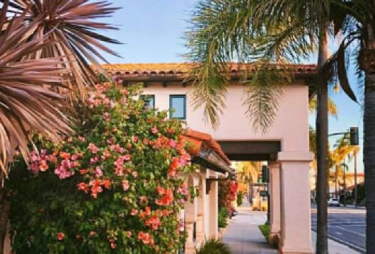 美国+洛杉矶+圣巴巴拉+丹麦村一日游/行程可调-可定制多日【包车一日游，解锁旅行新方式！独立车辆配备经验丰富的老司机，为您量身打造专属行程。】