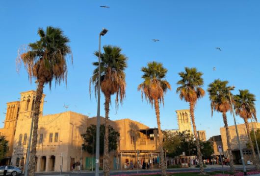 【迪拜一日游】阿尔法希迪街区+迪拜河+黄金市场 人文探秘逛吃【人文深度沉浸：打卡阿尔法希迪古街、迪拜河风情、黄金市场烟火，一站式解锁迪拜传统阿拉伯文化底蕴。】