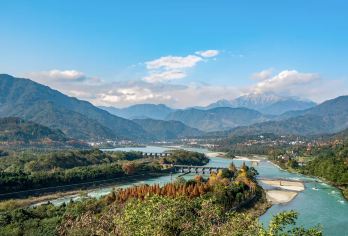 都江堰+映秀地震遗址一日游【2-6人精品小团】【[2-6人纯玩小团]| 主打松弛自由 | 贴心管家专属服务 | 只为给您更私密的旅行体验。】