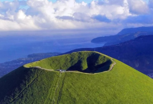 日本福冈 市区/周边包车一日游（定制行程/中文司机上门接送）【九州地区 定制包车/福冈/熊本/阿苏/长崎/鹿儿岛/别府/由布院/佐贺】