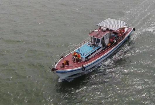 青岛小港钓鱼码头【垂钓/专业教练/体验不一样的海钓】【海上BBQ/体验不一样的烧烤体验】