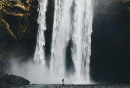 冰岛维克+塞里雅兰瀑布+维克+斯科加瀑布+迪霍拉里海岬包车游【精品包车，私享空间，上门接送，轻松出行】