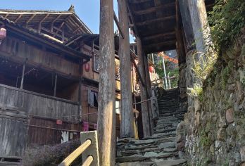 湖南怀化大峡谷+芷江龙津风雨桥+索子街包车一日游可英文服务【可提供英文及小语种导游服务-往返接送-可选导游-可代订门票】