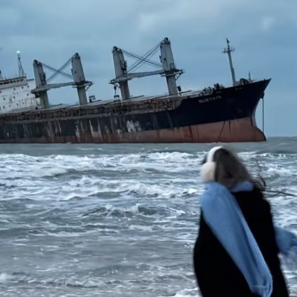 威海火炬八街+布鲁维斯+孤独公约+天鹅湖等精华景可选下午团