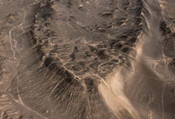 新疆大海道深度穿越包车一日游【秘境长城+罗布泊之眼+玛瑙滩】【[放心游玩]：大海道深度越野核心景点一览无余】