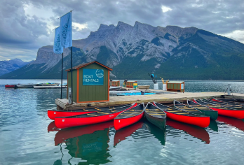 班夫国家公园包车轻松游/硫磺山缆车＋弓河瀑布+明尼万卡湖 【私人订制包车游|10小时服务|景点任选自由搭配，根据您的喜好调整设计。】