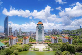 厦门鼓浪屿+代预约厦门大学一日游【车接+往返船票+纯玩】【[导游讲解 厦大预约]鼓浪屿配导游讲解，厦大仅含代预约服务，需您自行前往入校自由参观。】