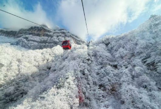 汉中龙头山一日游【景区专线】一价全含|纯玩无购物|高铁站直达【[品质保障]全程纯玩无购物，景区内游览自由；】