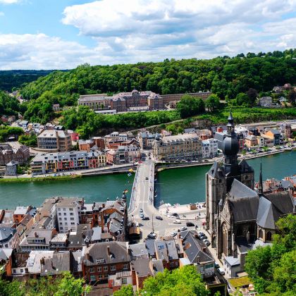 比利时布鲁塞尔往返+卢森堡+迪南小镇一日游【中文包车上门接】