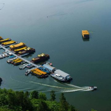 皖西大裂谷+万佛湖风景区一日游【1-6人自由行|赠讲解服务】