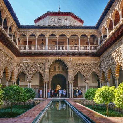 塞维利亚经典包车一日游：大教堂+王宫+西班牙广场+圣十字区